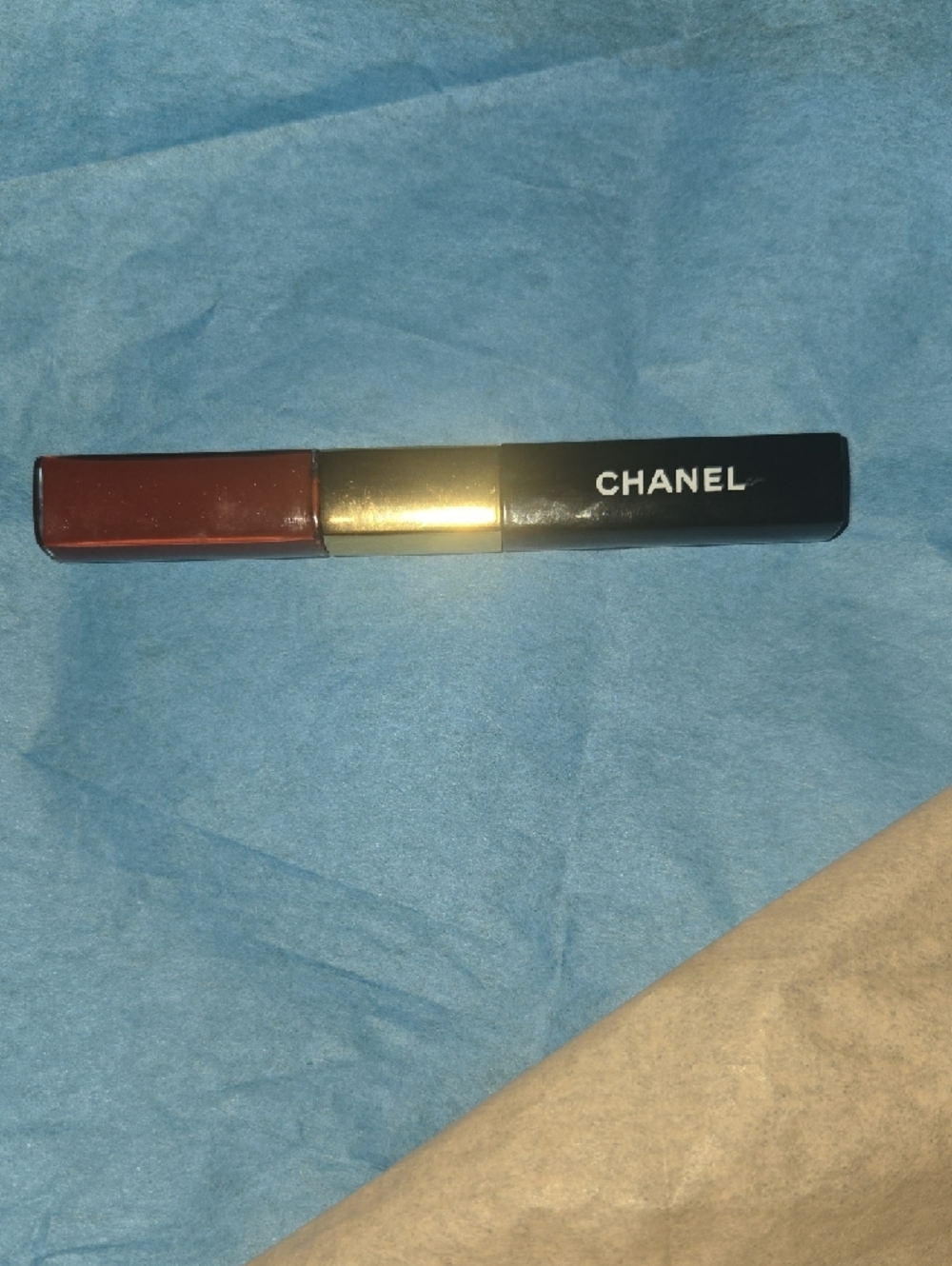 CHANEL Dual-Ended Lip Color in Shade 180 Passionate Red - Picture 10 of 10